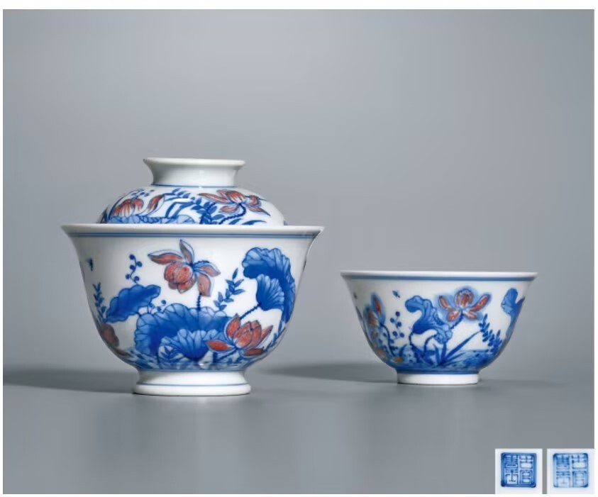 古官青玉青花釉里红并蒂莲茶器在拍卖会大放光彩(图2)