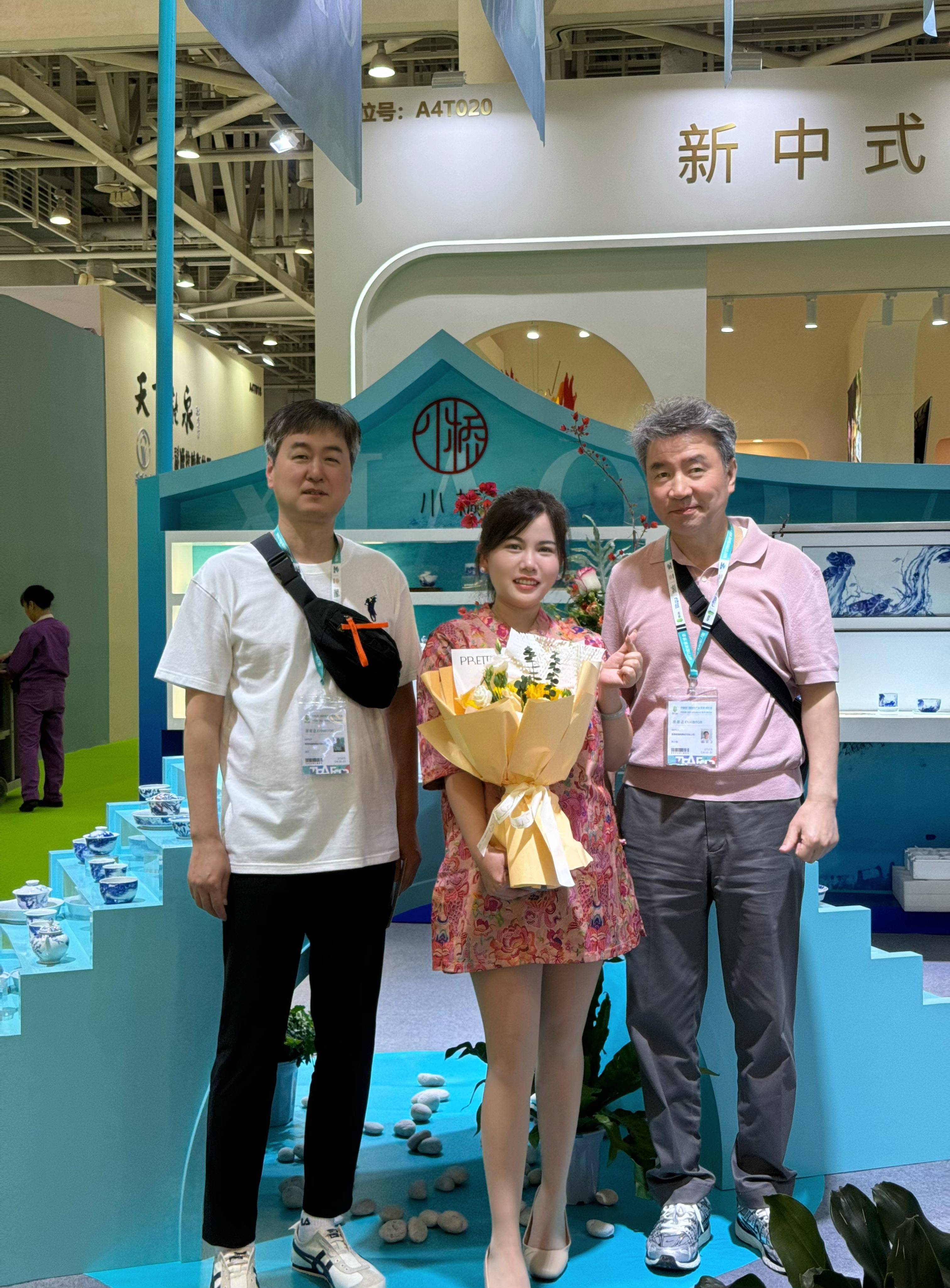 民国看王步，当代小桥窑——景德镇头部窑口品牌小桥窑亮相厦门茶博会大放异彩 2025年厦门国际茶产业（春季）博览会专题报道 (图2)