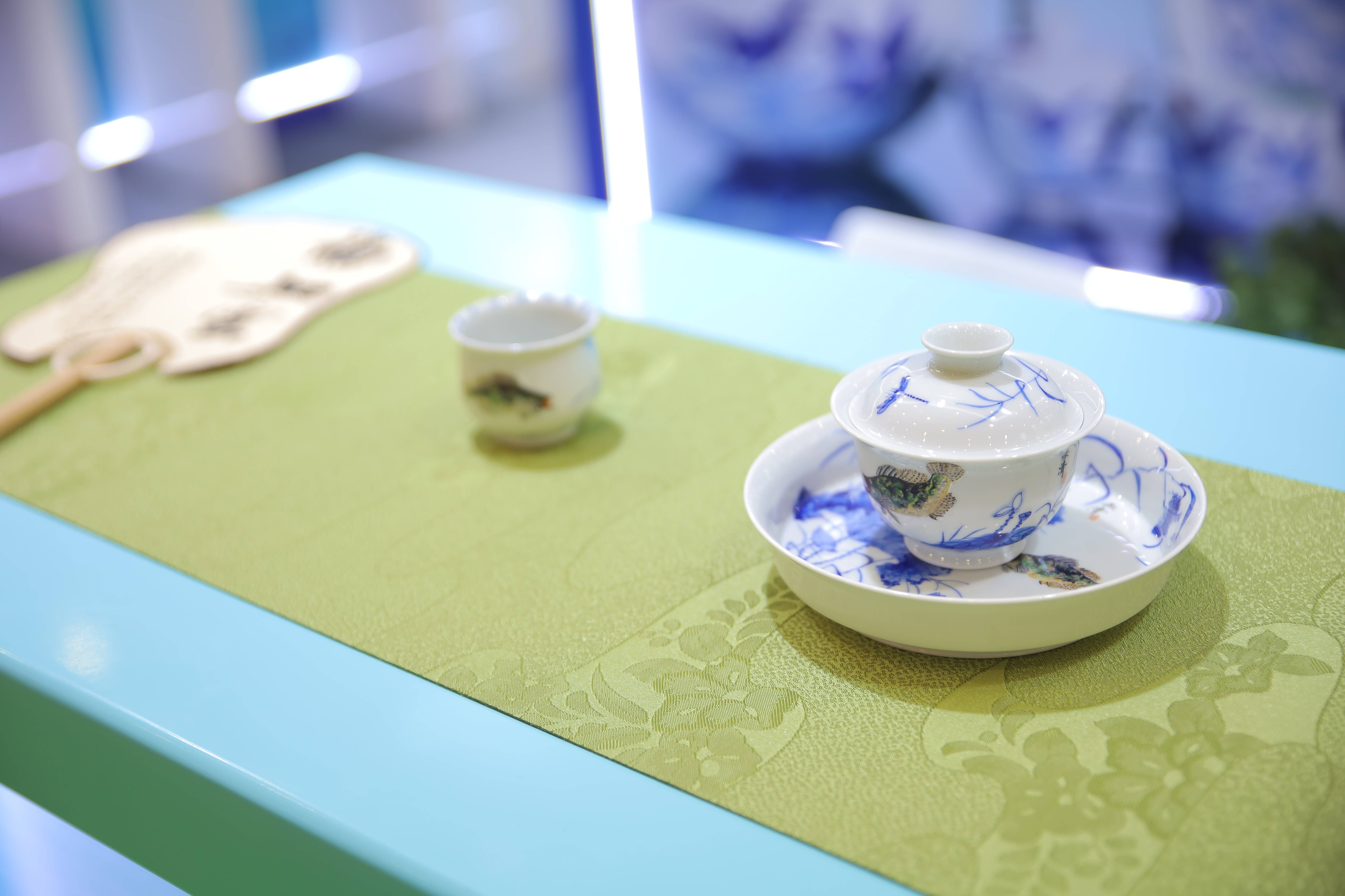 民国看王步，当代小桥窑——景德镇头部窑口品牌小桥窑亮相厦门茶博会大放异彩 2025年厦门国际茶产业（春季）博览会专题报道 (图7)