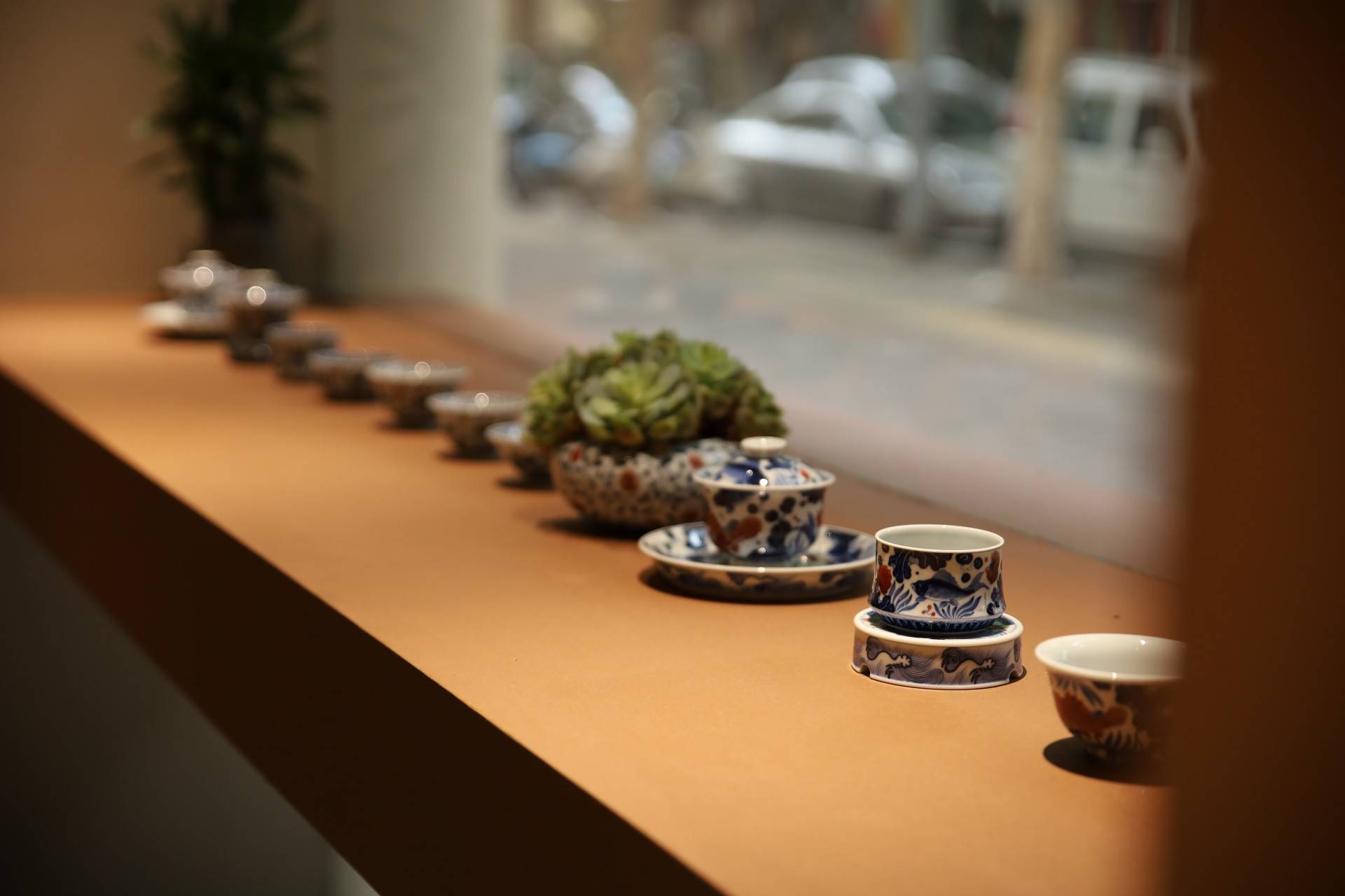 景德镇屹朴堂釉里红茶器美学空间盛大启幕！陶瓷艺术打卡新地标诞生 (图3)