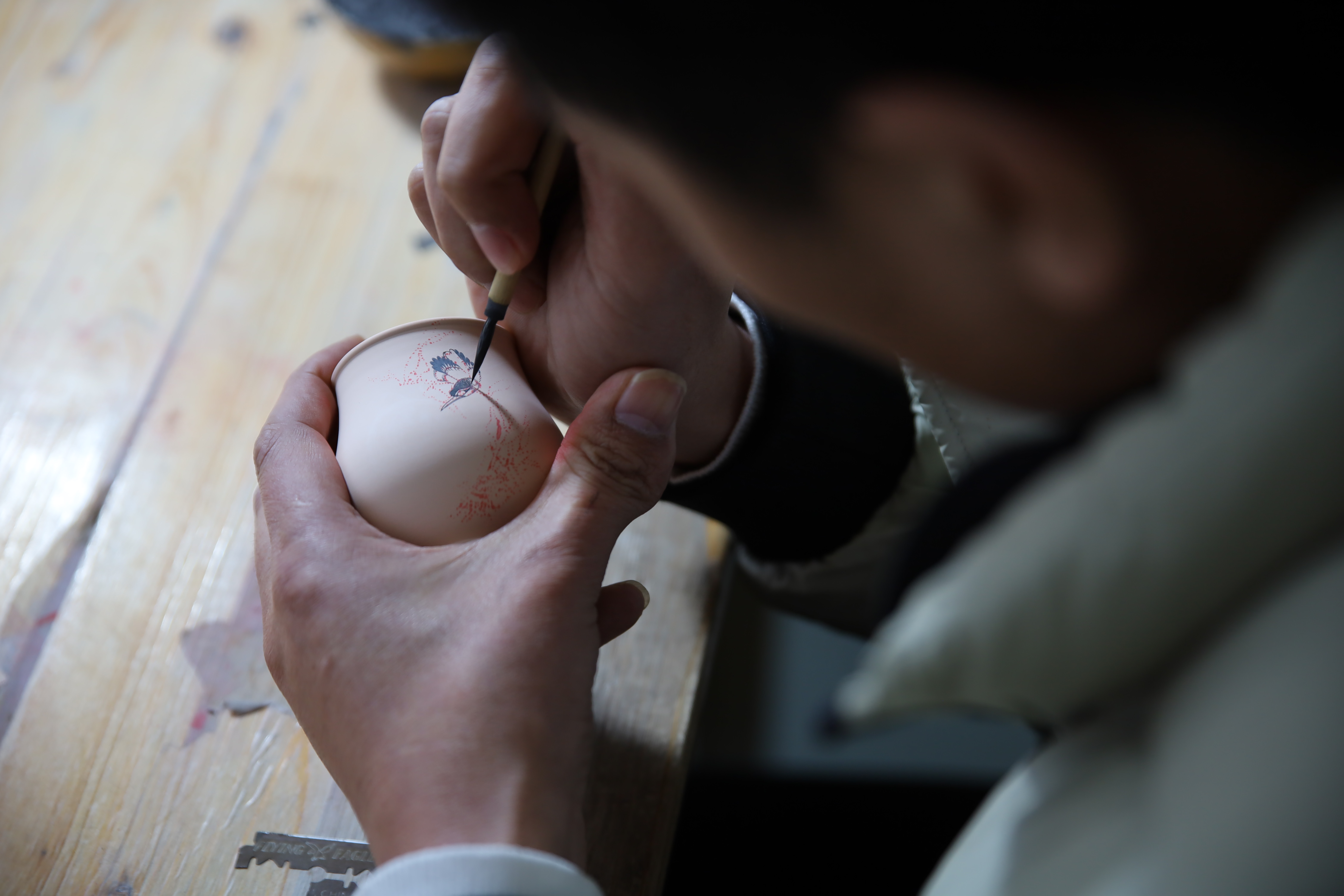 史来钟与“小桥窑”：传承千年青花，重塑文人茶器美学(图3)