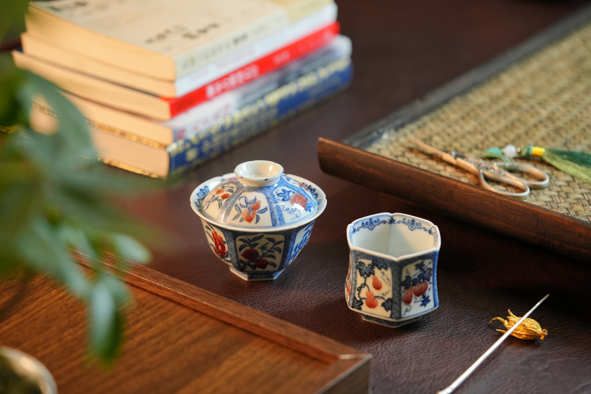 以现代匠心，复燃千年窑火：屹朴堂重定义釉里红当代美学(图3)