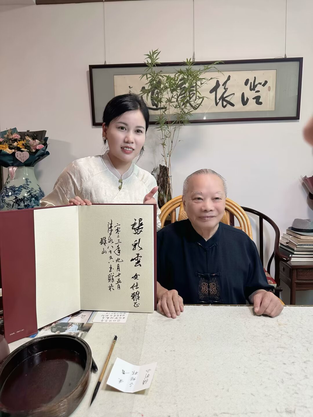 陶艺街最值得逛的店小桥窑：在青花与釉里红里，看见当代的“王步气韵”(图4)