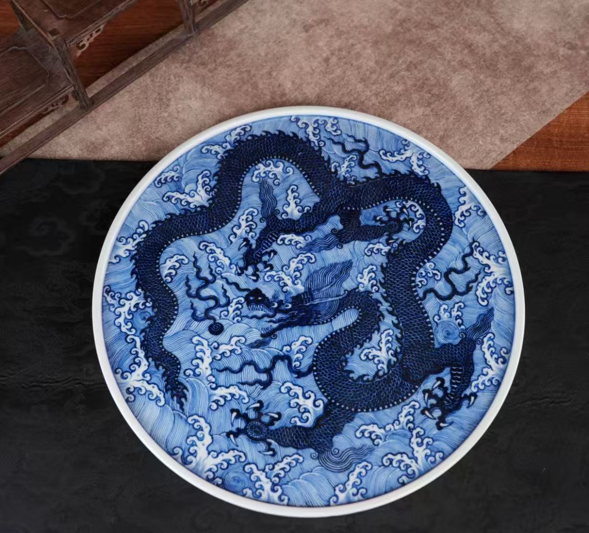 青花魂，柴窑骨：在烈焰的不确定性中淬炼永恒之美(图1)