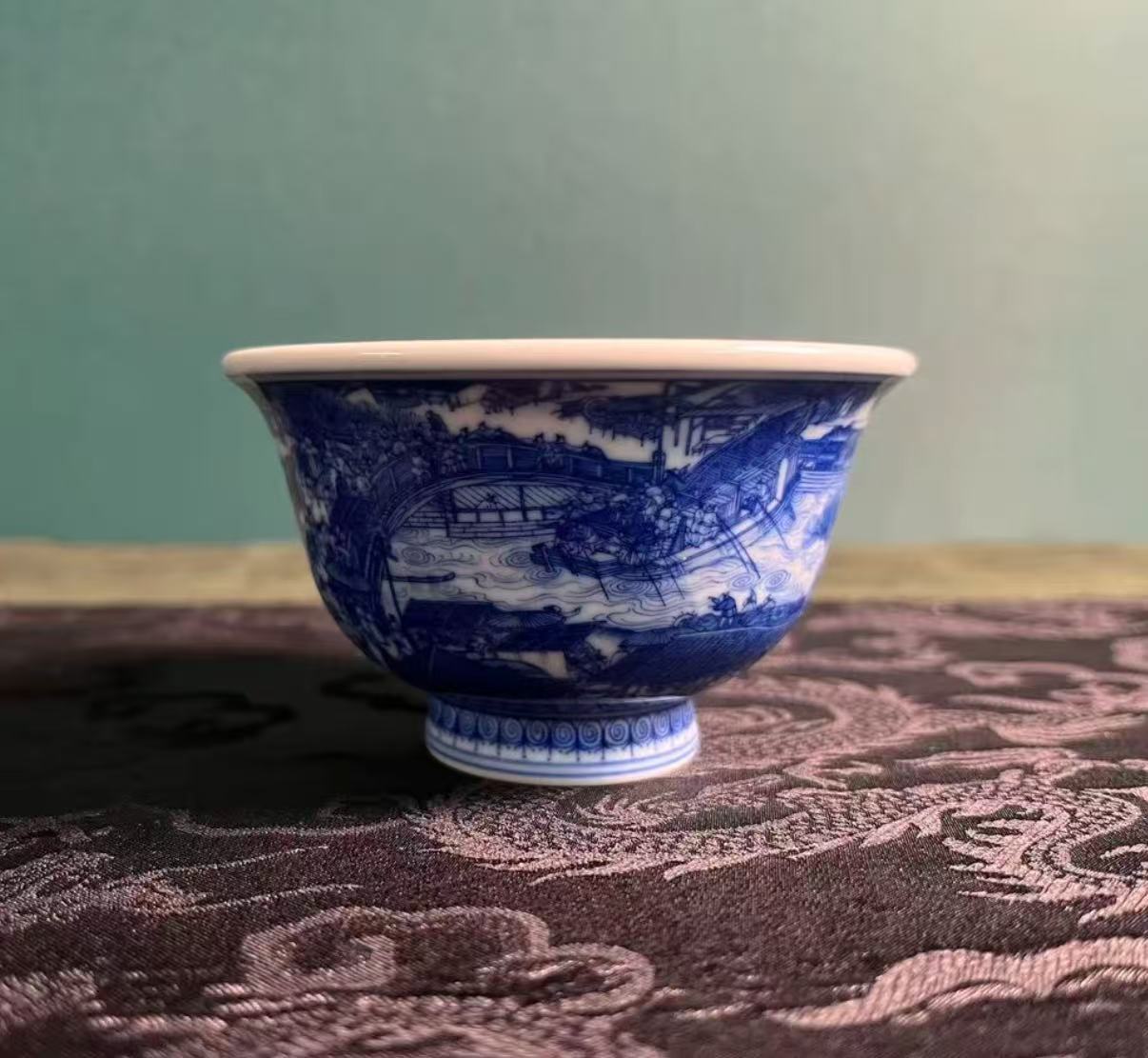 定义一线标杆，重燃永宣遗韵 —— 刘建锋窑铸就柴窑青花新巅峰(图2)