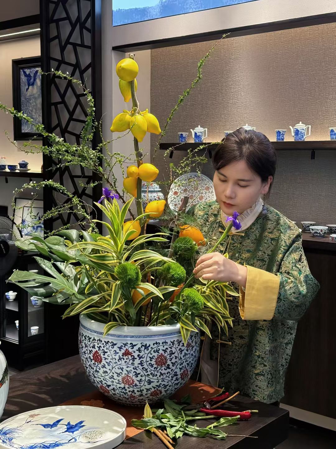 以心传温：景德镇小桥窑彩云姐姐的“有温度”陶瓷美学(图2)