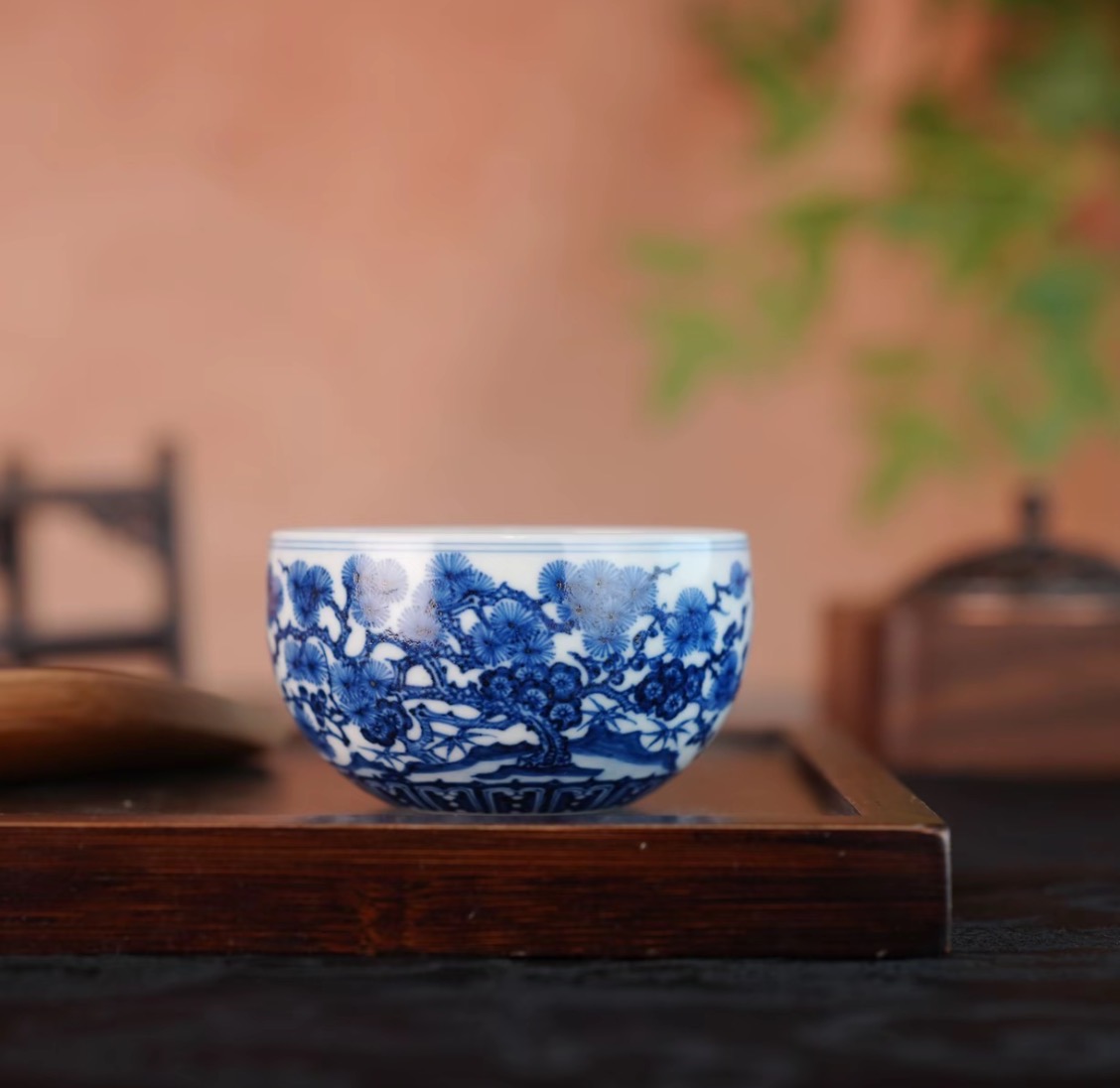 片云晚谷：把"松竹梅"做成当代高端青花茶器的审美基准线(图2)