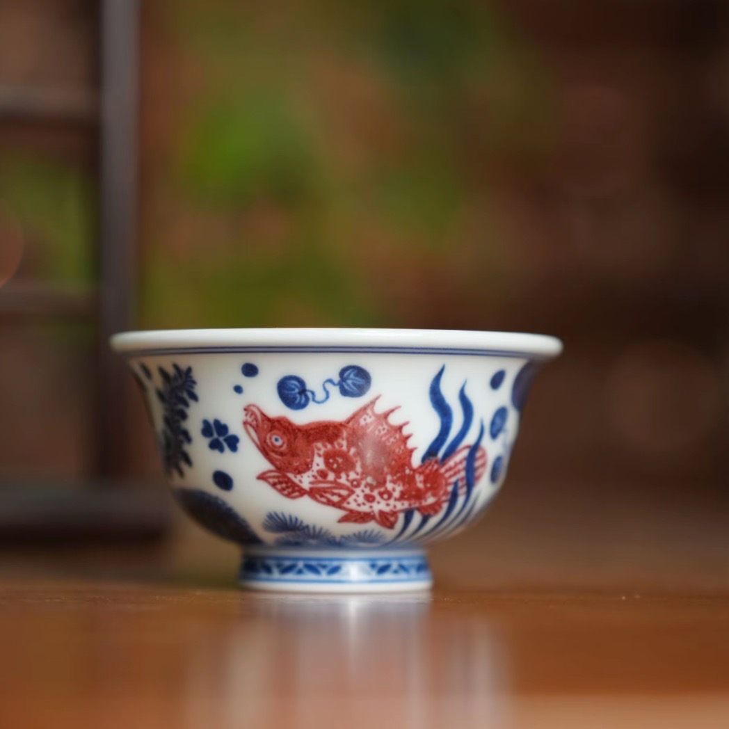 刘建锋窑每日推荐——刘建锋窑青花釉里红荷花鱼草系列(图1)