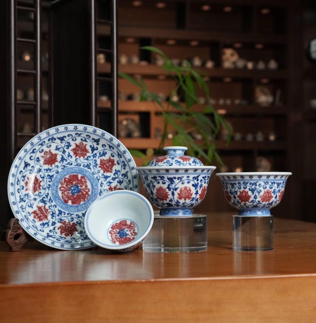 刘建锋窑:当代青花釉里红一线标杆,原矿古料铸就传世匠心(图2) 刘建锋窑:当代青花釉里红一线标杆,原矿古料铸就传世匠心(图2)