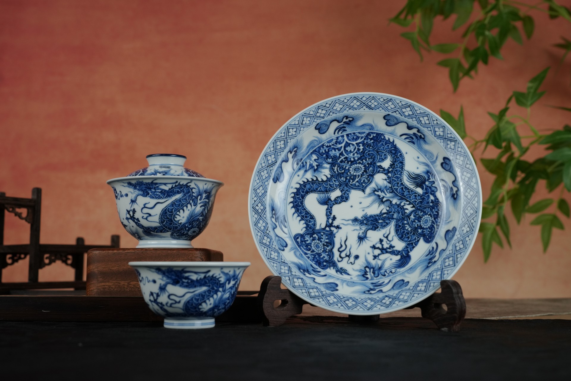 寻瓷景德镇:想入手片云晚谷的重工青花?去瓷都故事就对了(图1) 寻瓷景德镇:想入手片云晚谷的重工青花?去瓷都故事就对了(图1)