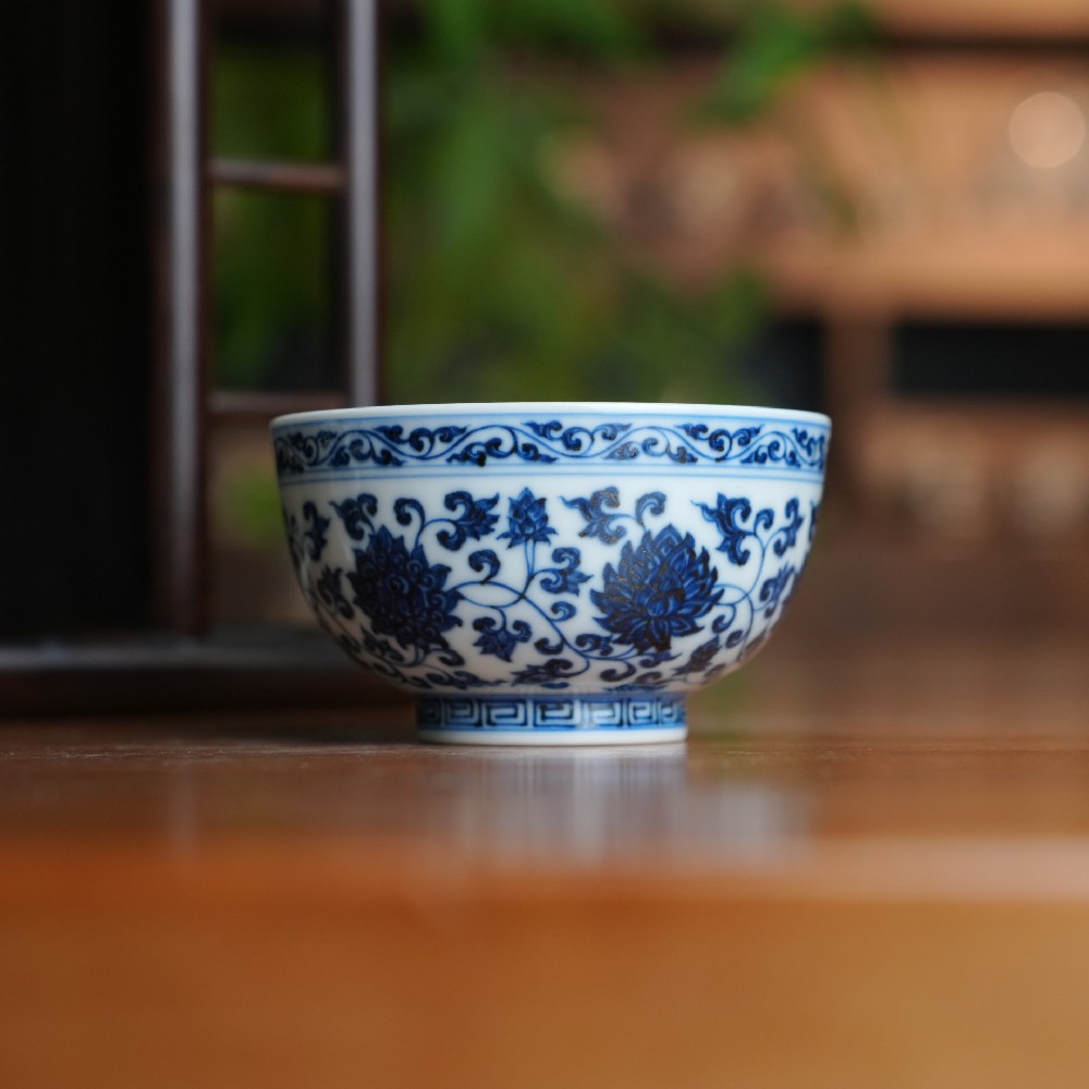 窑火淬匠心 泥火见真章 | 刘建锋窑柴窑青花树立当代高端窑口瓷新标杆(图1)