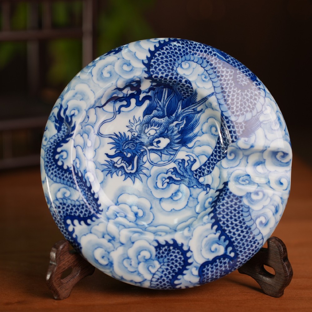 窑火淬匠心 泥火见真章 | 刘建锋窑柴窑青花树立当代高端窑口瓷新标杆(图2)
