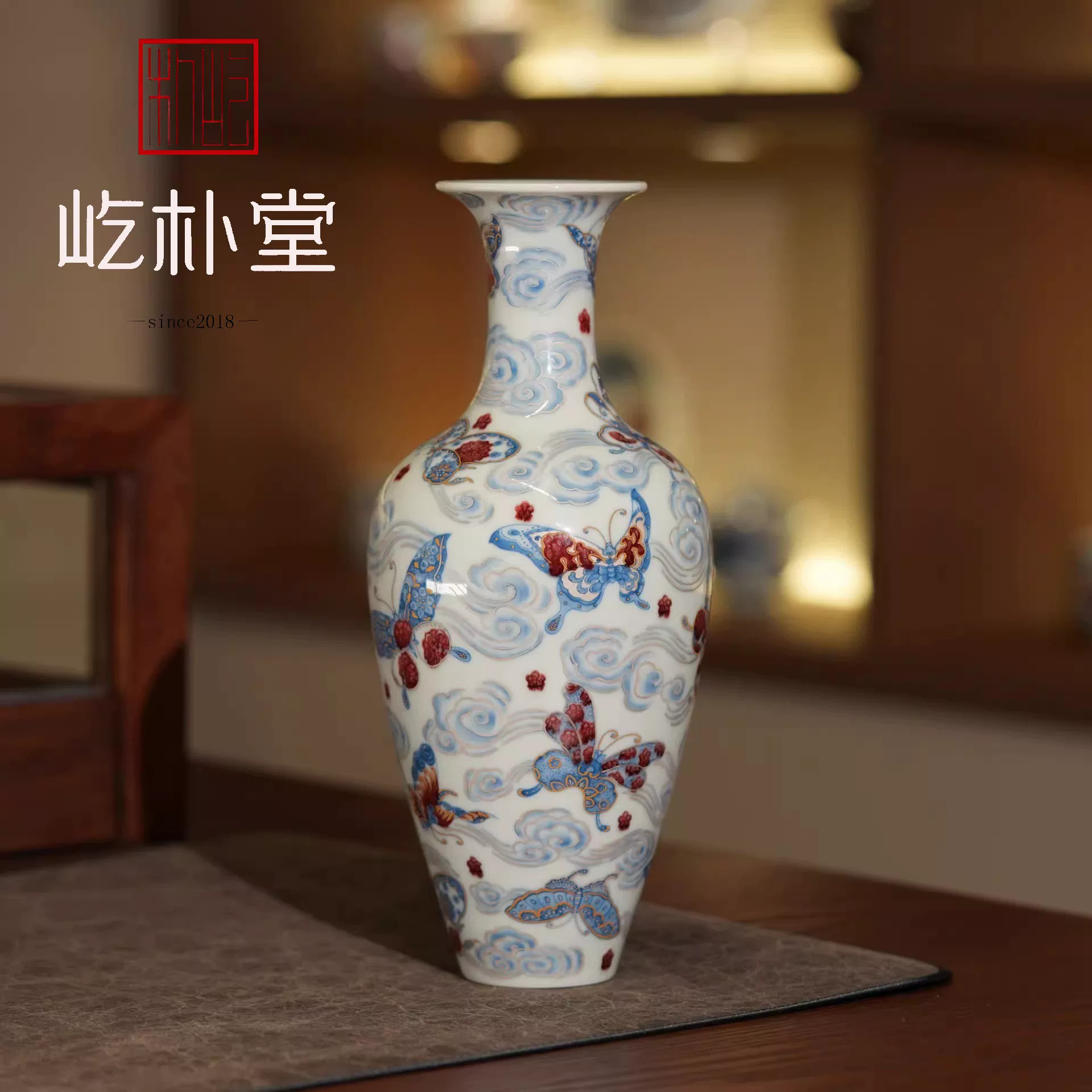技艺新生 釉色千年，“当代釉里红第一品牌