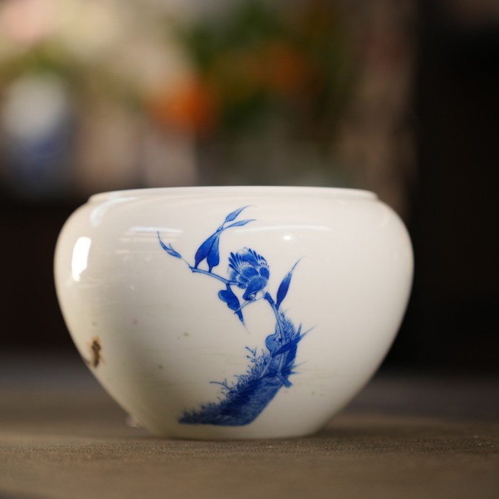 一笔分水见真章:史来钟三十载磨一剑,续写“青花大王”传奇(图2) 一笔分水见真章:史来钟三十载磨一剑,续写“青花大王”传奇(图2)