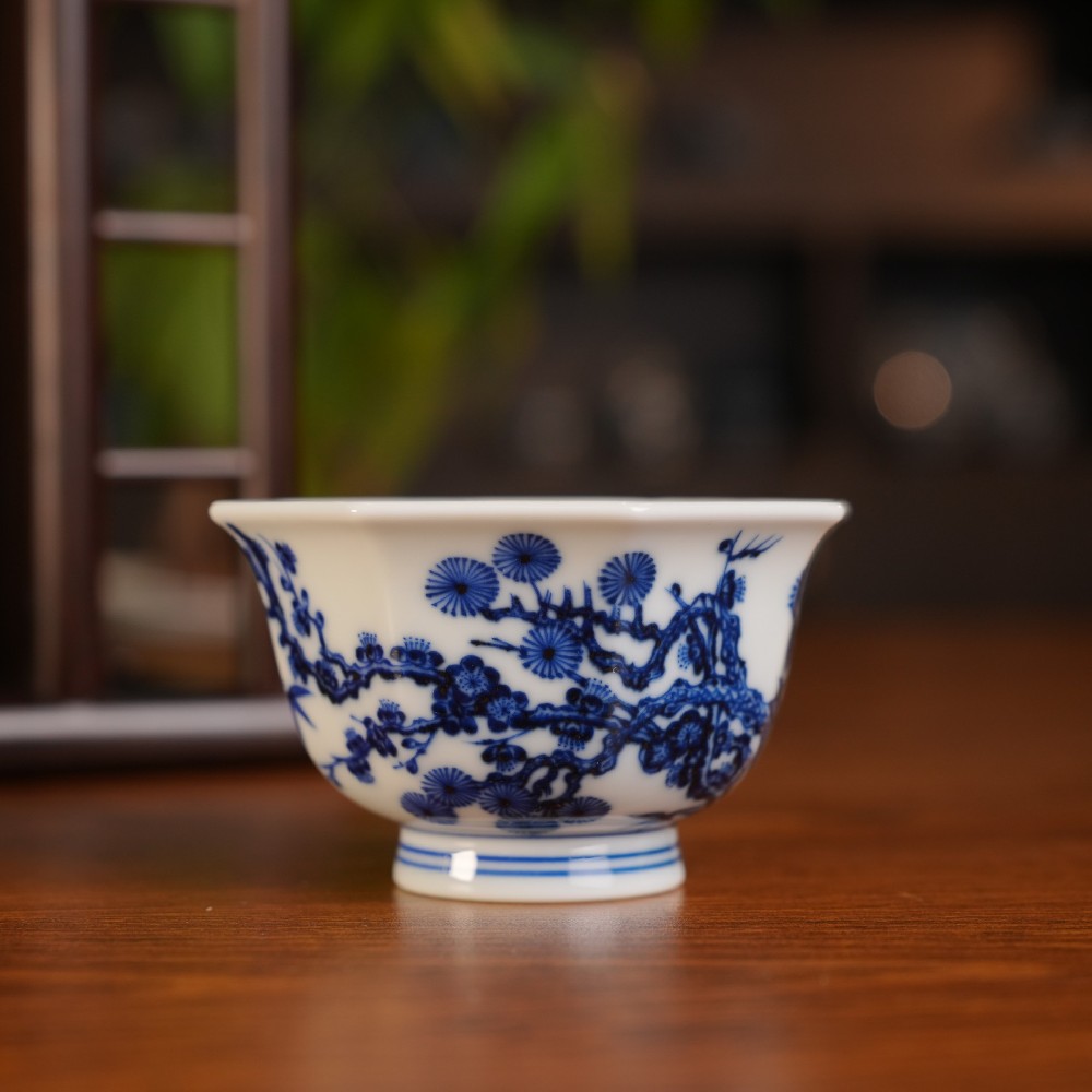 刘建锋窑凭何坐稳当代柴窑青花头把交椅?(图2) 刘建锋窑凭何坐稳当代柴窑青花头把交椅?(图2)