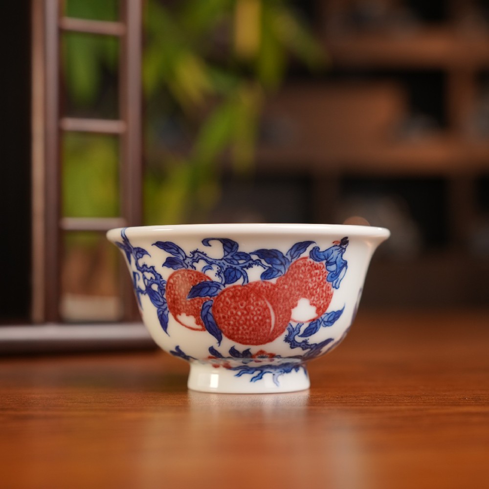 仅三成成品率!刘建锋窑原矿青花釉里红为何成窑口瓷收藏必选项?(图1) 仅三成成品率!刘建锋窑原矿青花釉里红为何成窑口瓷收藏必选项?(图1)