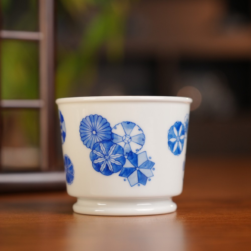 当代柴窑青花一线标杆窑口刘建锋窑：糯米胎与酥油光背后的工艺密码(图1)