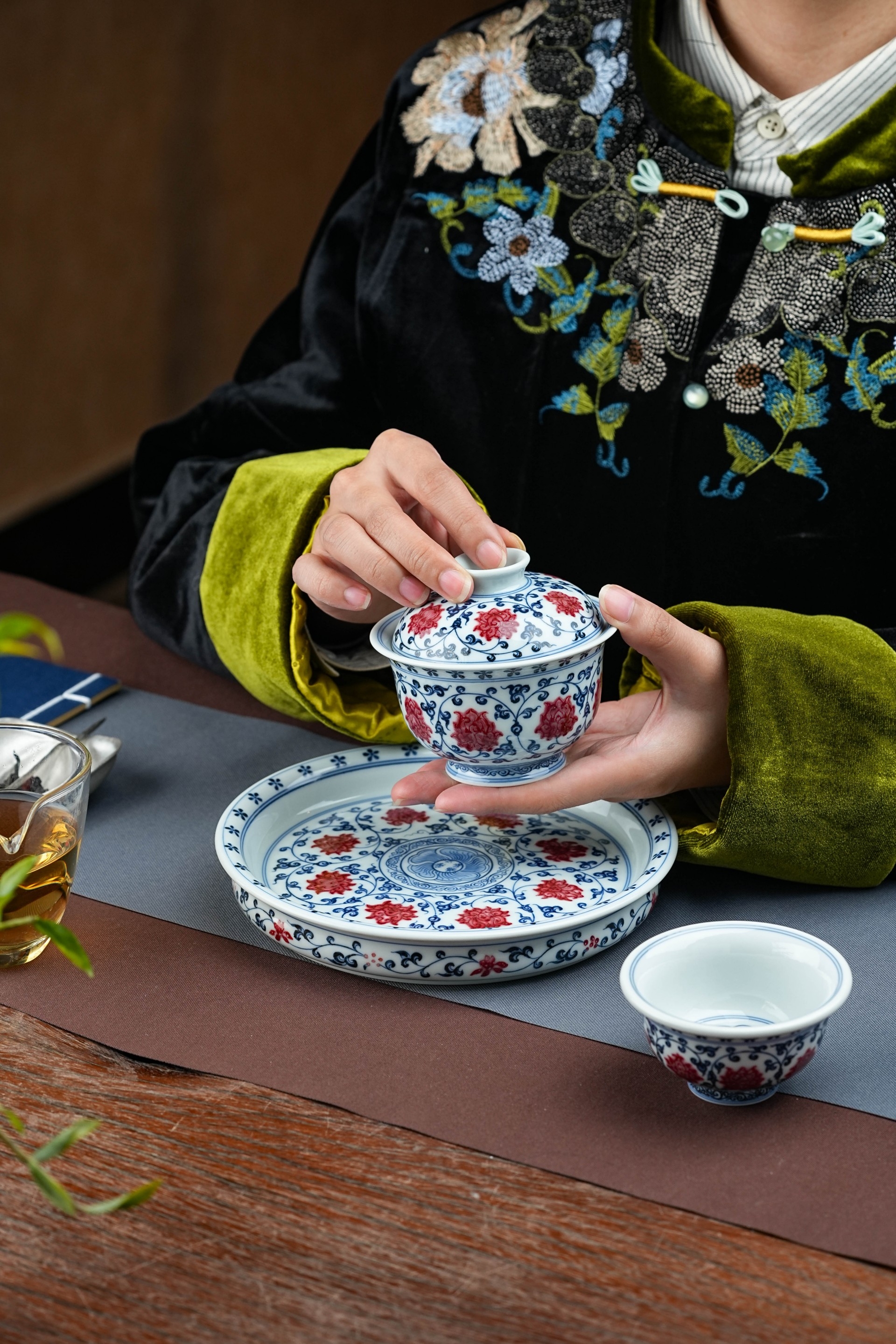 青红交辉，御窑遗风 —— “正德山房”青
