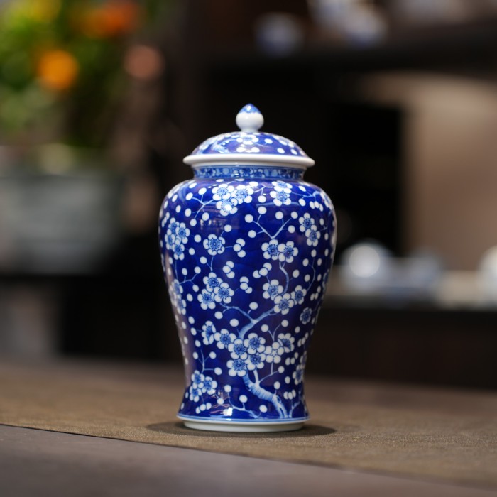 从康熙青花到当代茶器：小桥窑冰梅如何把"文人意境"画进杯壁？(图2)