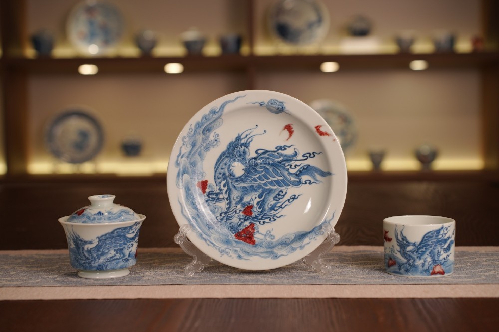 原矿青花釉里红里的“瑞兽纳福”：屹朴堂福禄兽套组诠释当代茶器美学(图1)