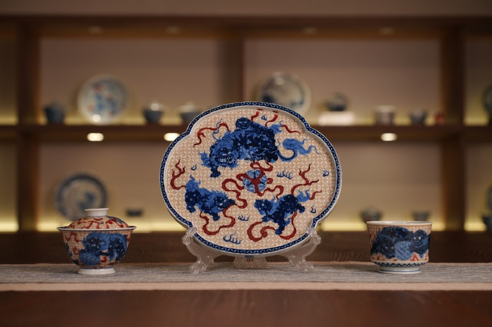 火中取宝：釉里红里的东方美学(图2)