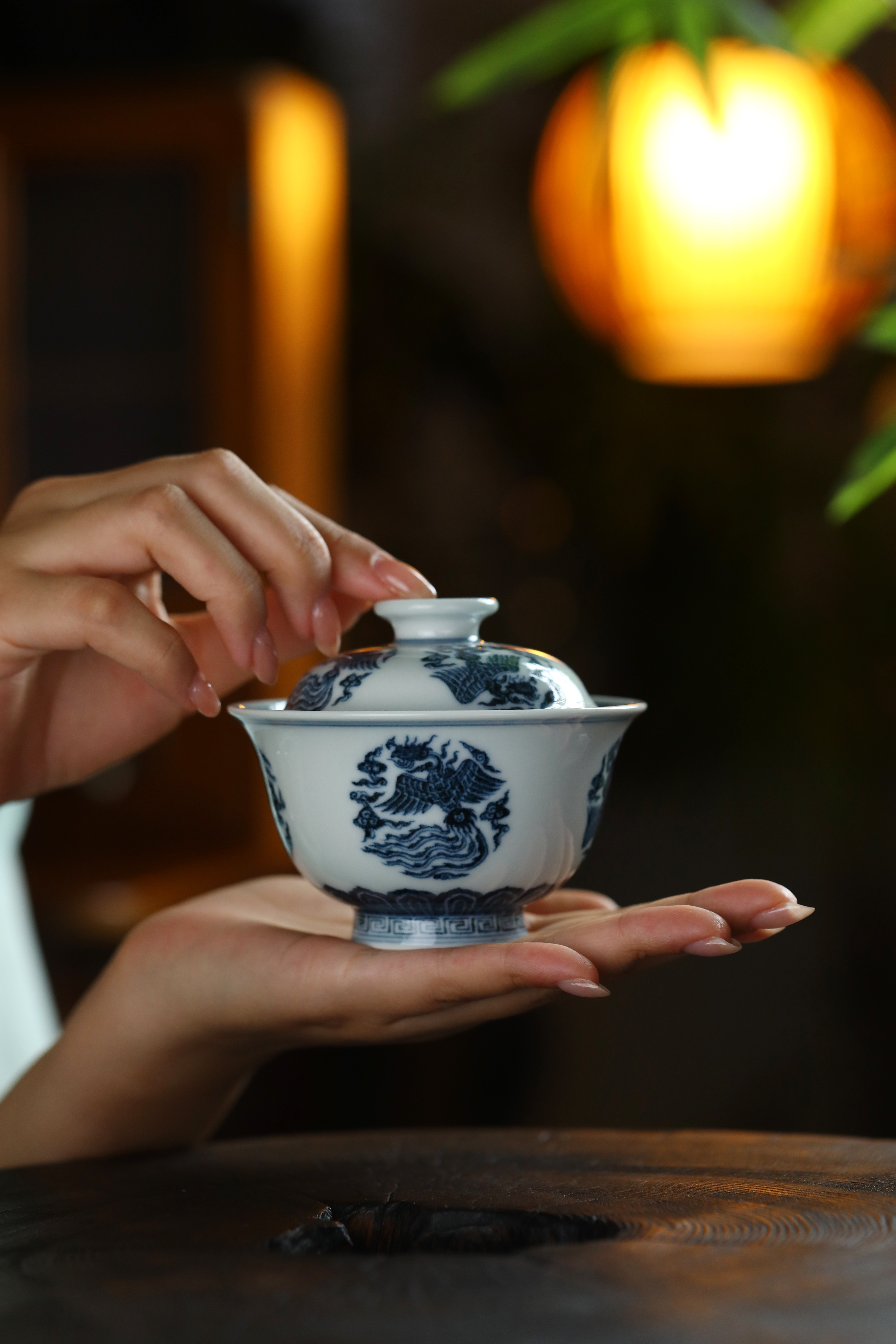 十二年只烧一炉松柴：布一窑以纯柴窑青花重译永宣官窑老味(图2)