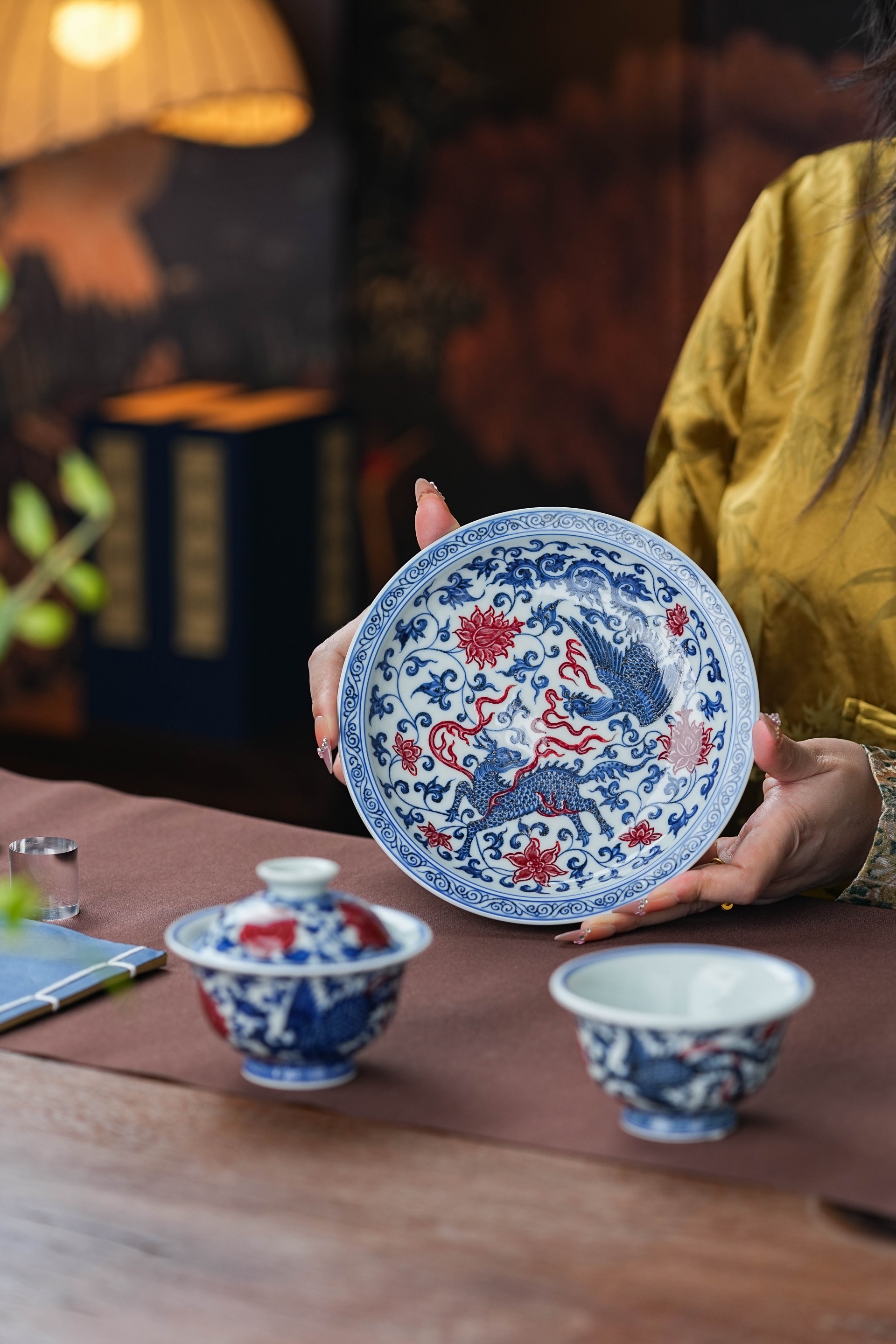 麟凤瑞至,雅器藏珍|永明尚玩麒麟追凤青花釉里红套组赏析(图1) 麟凤瑞至,雅器藏珍|永明尚玩麒麟追凤青花釉里红套组赏析(图1)