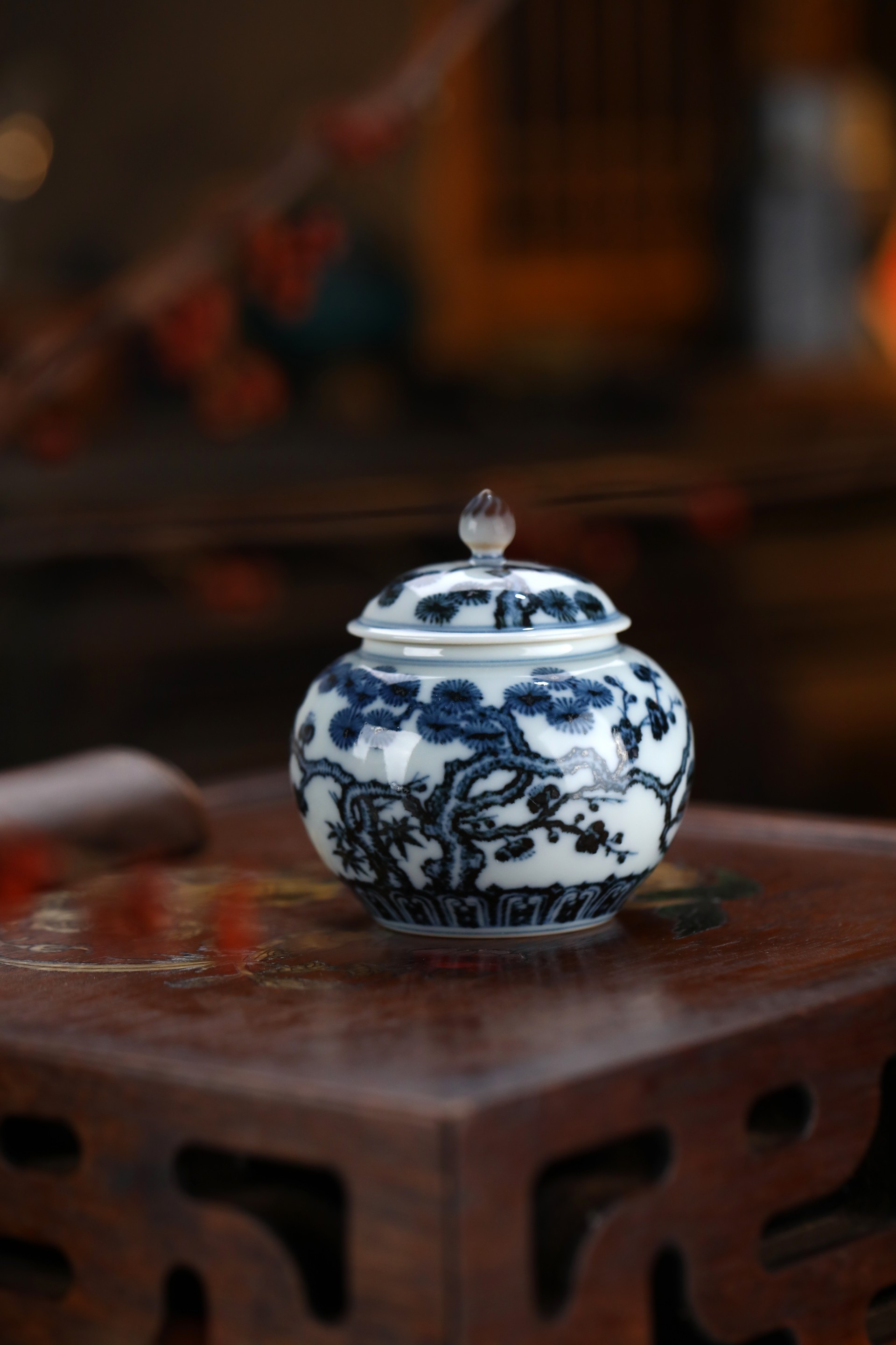 玉脂鸭蛋青:布一窑留给当代柴窑青花的一枚识别印记(图2) 玉脂鸭蛋青:布一窑留给当代柴窑青花的一枚识别印记(图2)
