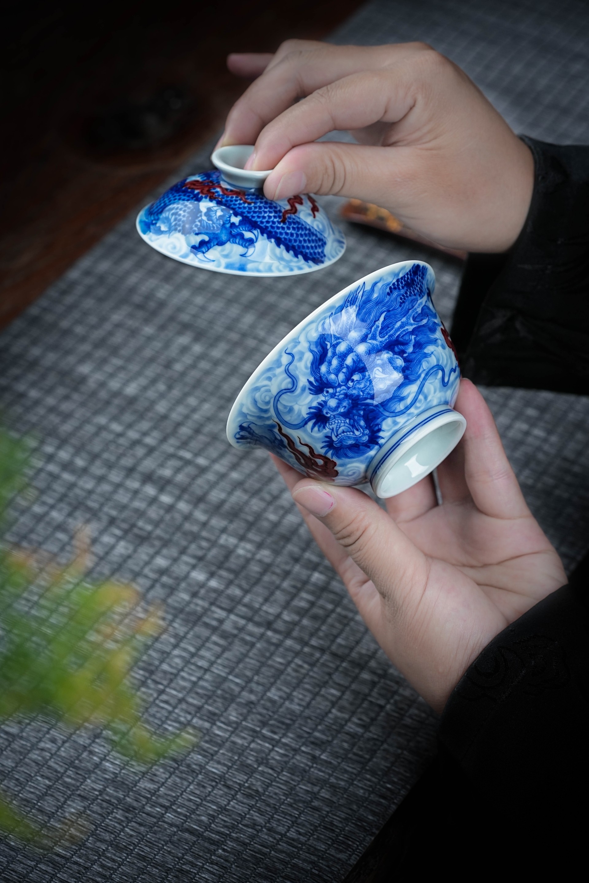 永明尚玩龙腾盛世青花釉里红系列:当代茶器标杆,藏家入手不后悔之作(图3) 永明尚玩龙腾盛世系列:当代茶器标杆,藏家入手不后悔之作(图3)