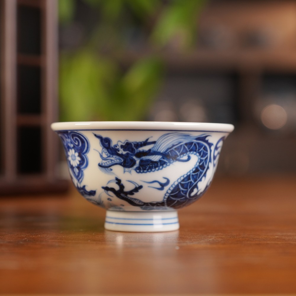 以松木明火复刻永宣气韵——刘建锋窑柴窑青花成当代高端茶器标杆(图1) 以松木明火复刻永宣气韵——刘建锋窑柴窑青花成当代高端茶器标杆(图1)