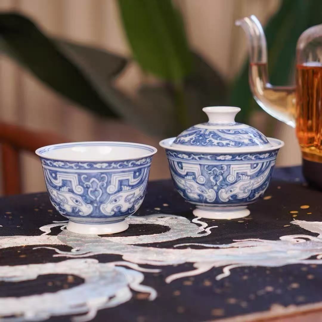 望月怀古青花饕餮纹套组｜古兽青花焕新成化