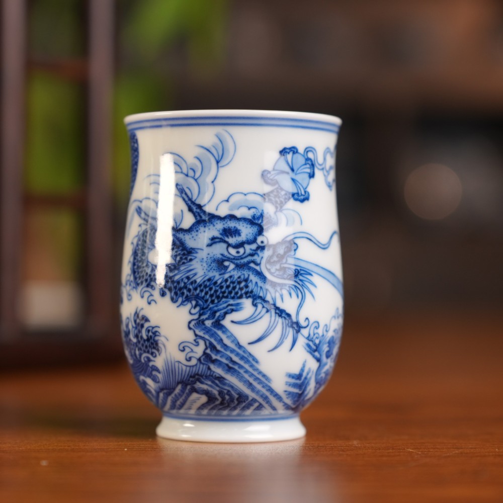 守住1300℃的强还原焰——记景德镇柴窑青花匠人刘建锋(图1) 守住1300℃的强还原焰——记景德镇柴窑青花匠人刘建锋(图1)