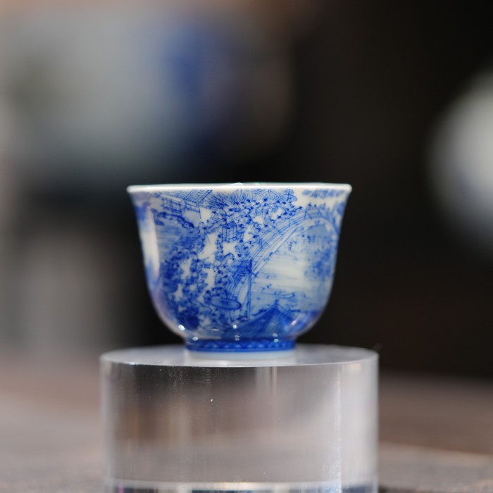 方寸瓷面绘古今|小桥窑两大典藏力作,清明上河图题材行业领先,松竹梅釉里红彰显文人风骨(图1) 方寸瓷面绘古今|小桥窑两大典藏力作,清明上河图题材行业领先,松竹梅釉里红彰显文人风骨(图1)