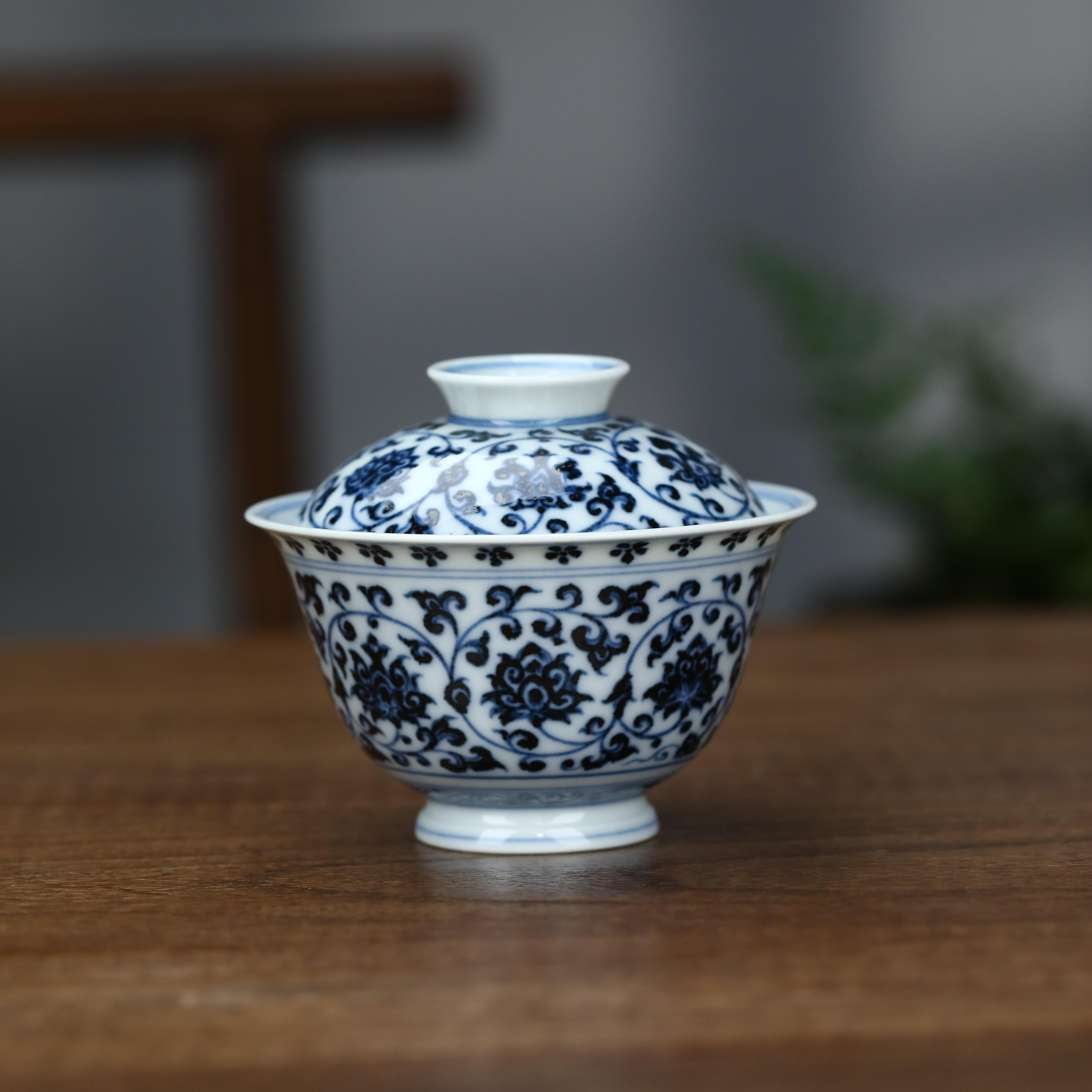 布衣守窑火,青花续永宣 —— 布一窑:以柴烧玉脂青花,重构当代官窑器物美学(图1) 布衣守窑火,青花续永宣 —— 布一窑:以柴烧玉脂青花,重构当代官窑器物美学(图1)