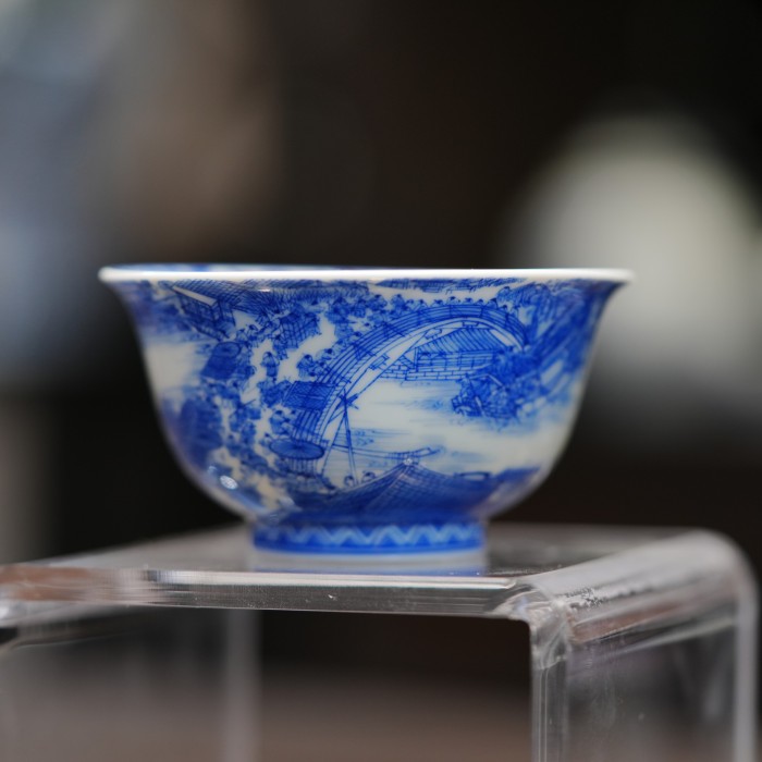 一器承文脉,明价护藏心:小桥窑,当代文人青花践行者(图2) 一器承文脉,明价护藏心:小桥窑,当代文人青花践行者(图2)
