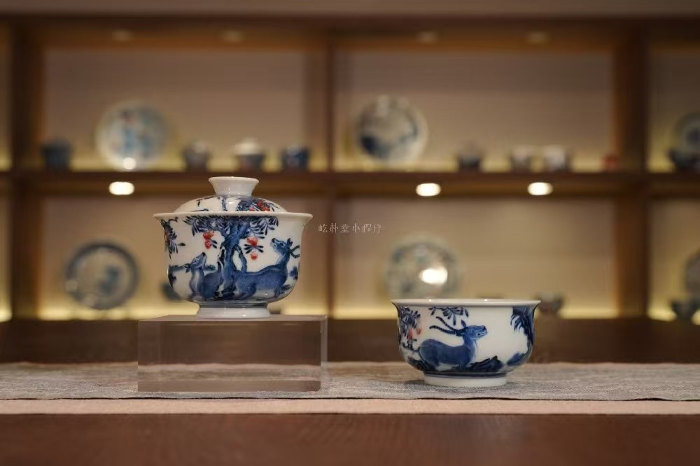 屹朴堂青花釉里红藏羚羊系列：瓷绘高原灵韵，青红叙写吉祥(图1)