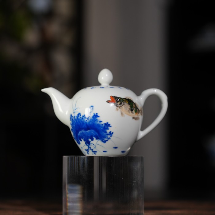 守王步青花写意文脉,铸当代花鸟青花标杆|小桥窑以匠人匠心重塑文人青花收藏新格局(图2) 守王步青花写意文脉,铸当代花鸟青花标杆|小桥窑以匠人匠心重塑文人青花收藏新格局(图2)