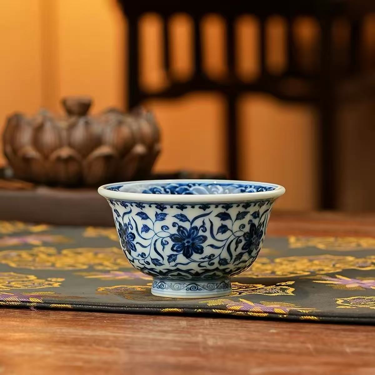 青花绘宝相，匠心启新章｜刘建锋窑青花缠枝宝相系列(图1)