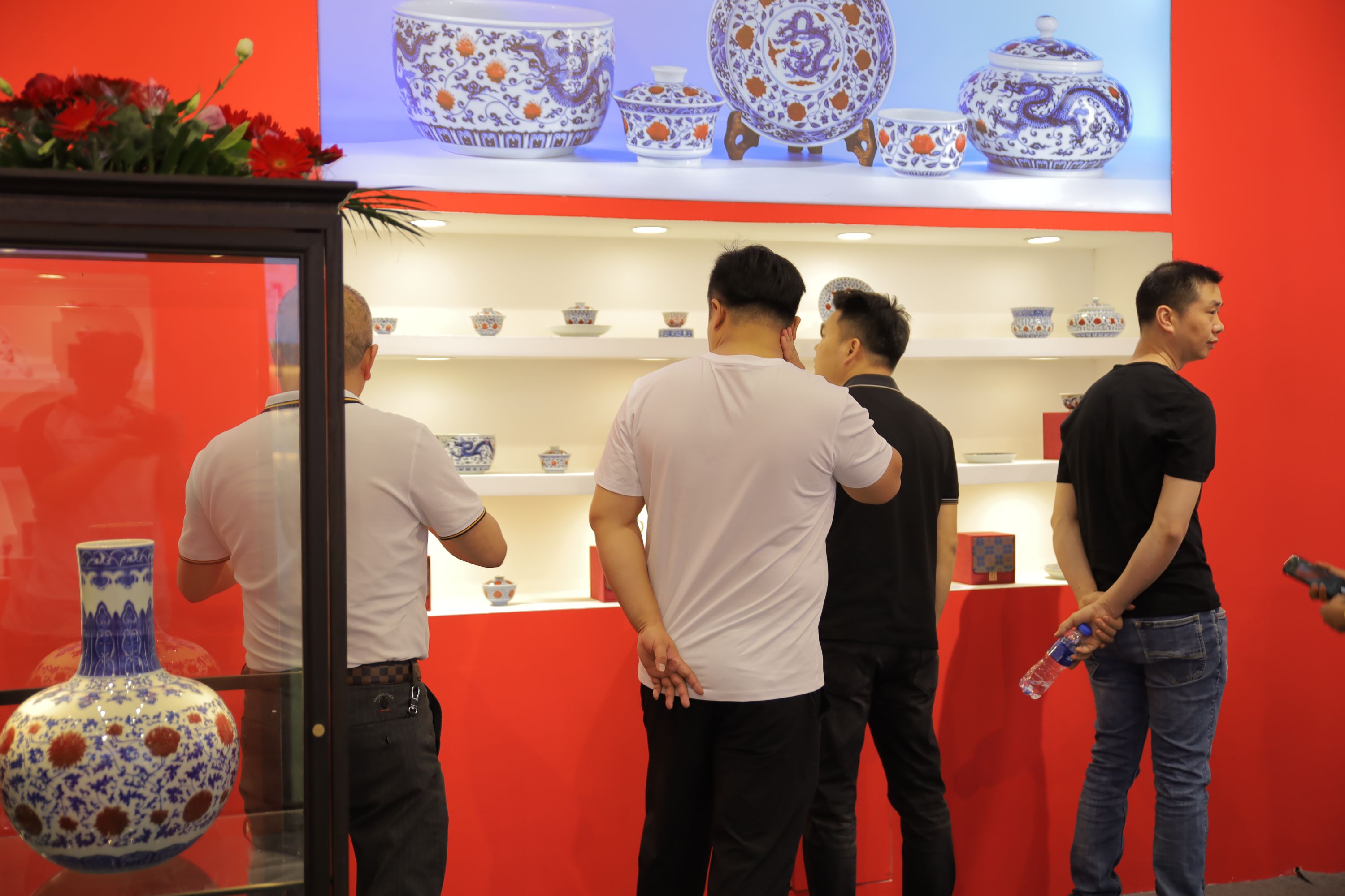 釉里红窑口头部品牌屹朴堂亮相厦门茶博会，人头攒动广获盛赞(图5)