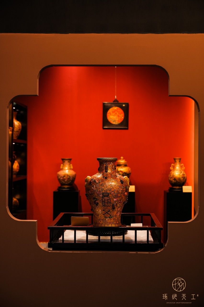 金丝珐琅彩闪耀保利厦门秋拍国际当代艺术周，冯宗凡大师作品受藏家热捧(图4)